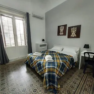  Bed and breakfast La Casa Del Moro - All' Opera Italia