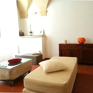https://palazzo-casotti.lecce-hotels.com